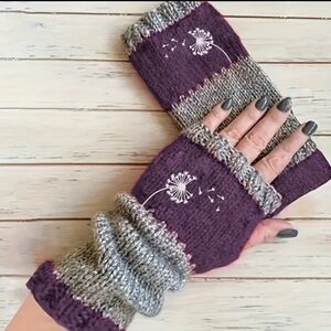 Elegant Purple and Gray Knit Fingerless Gloves
